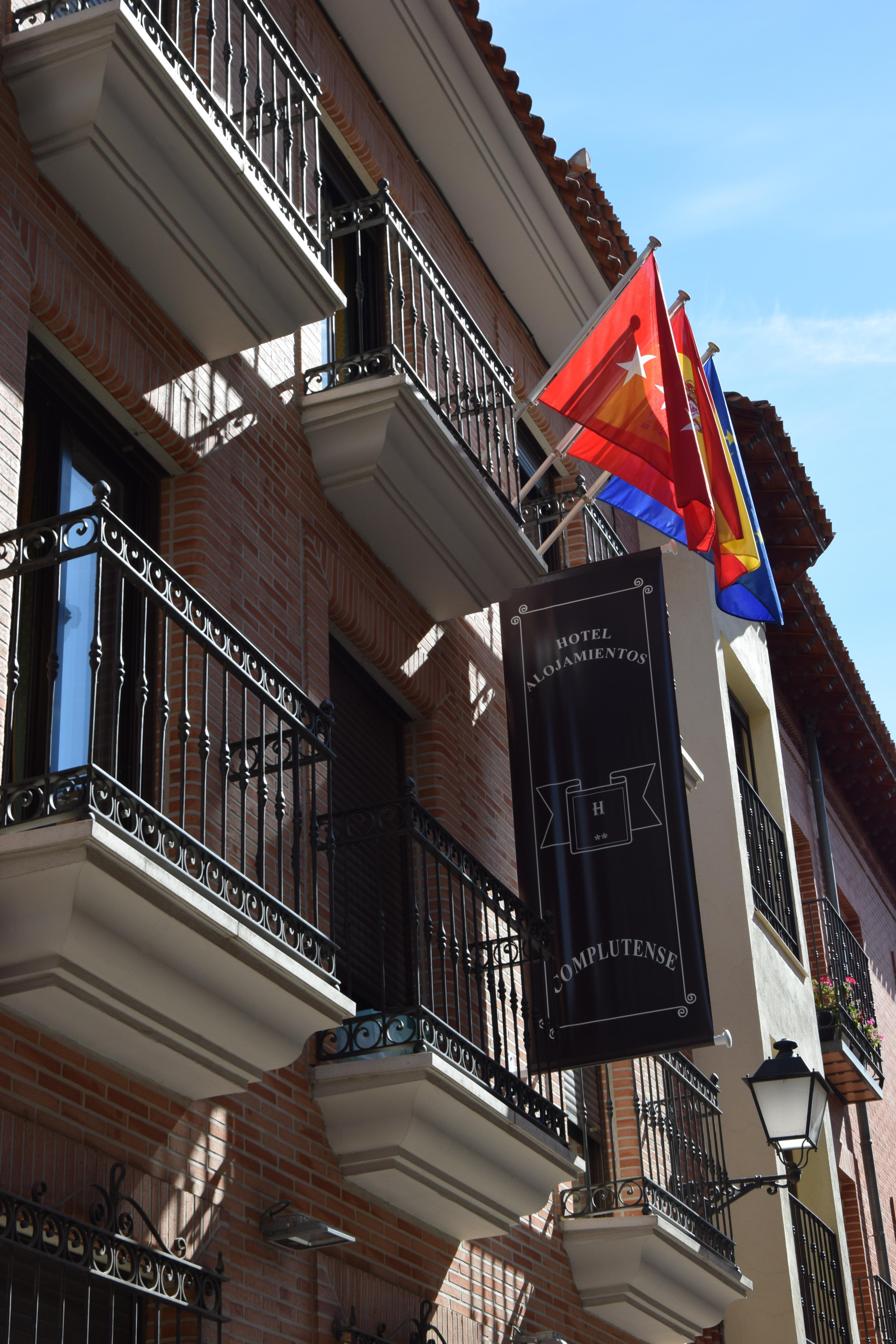 Hotel Complutense Alcala de Henares Exterior photo